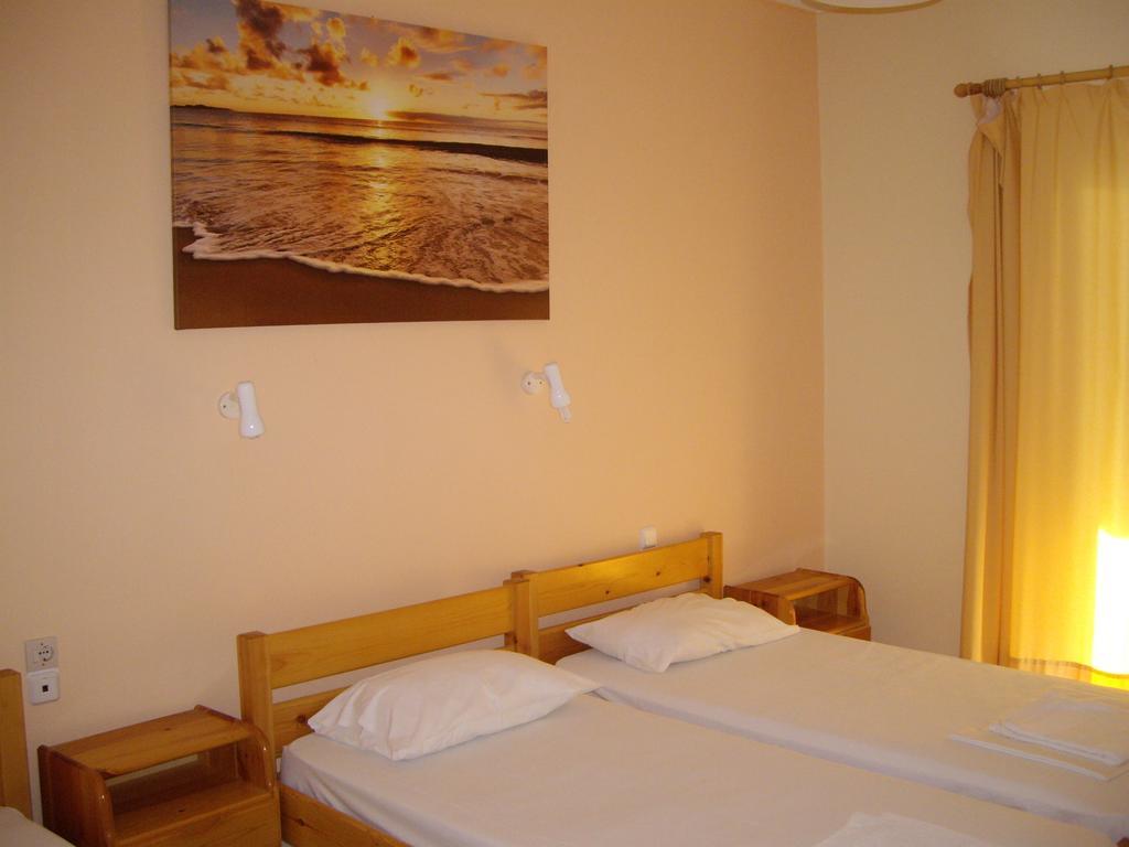 Aivaliotis House Hotel Skiathos Town Exterior photo