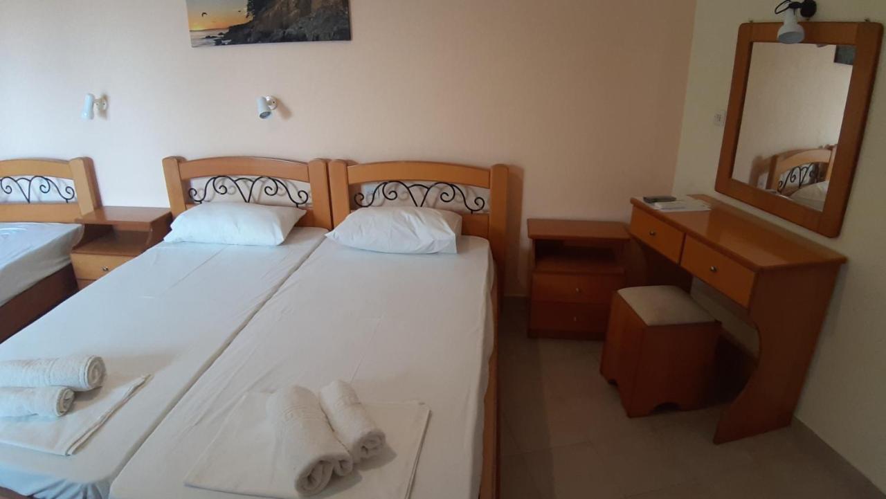 Aivaliotis House Hotel Skiathos Town Exterior photo