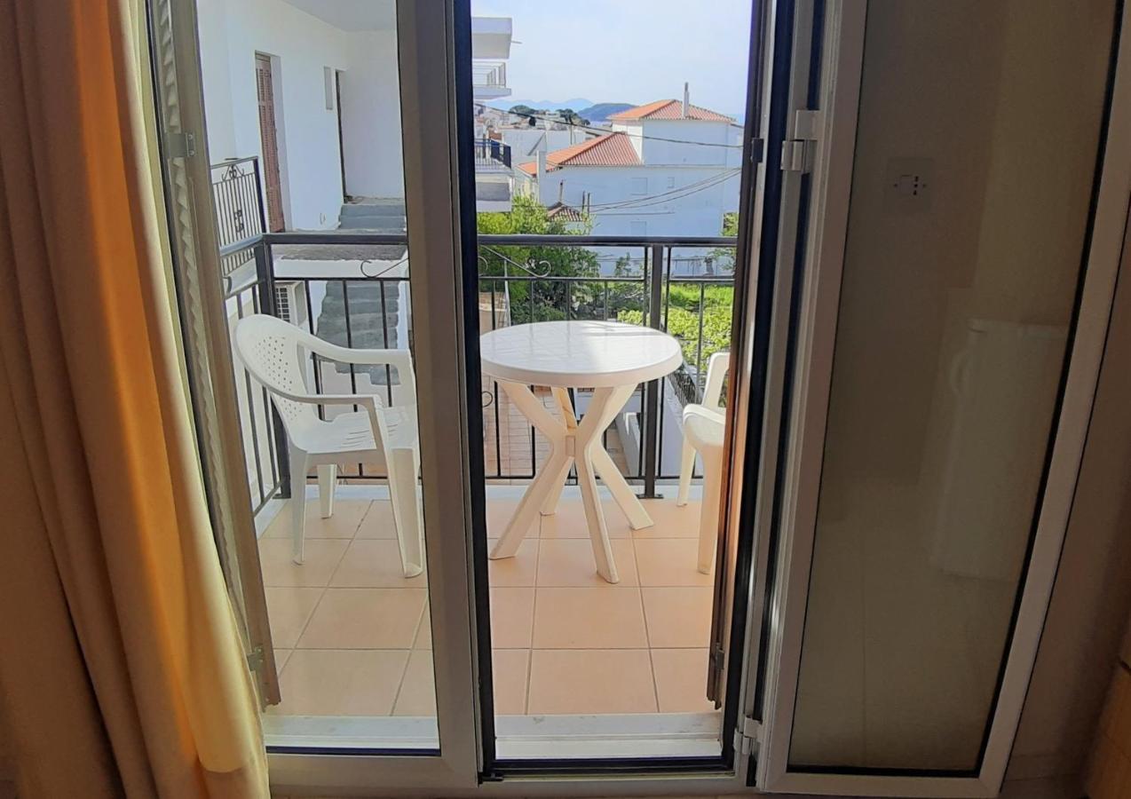 Aivaliotis House Hotel Skiathos Town Exterior photo