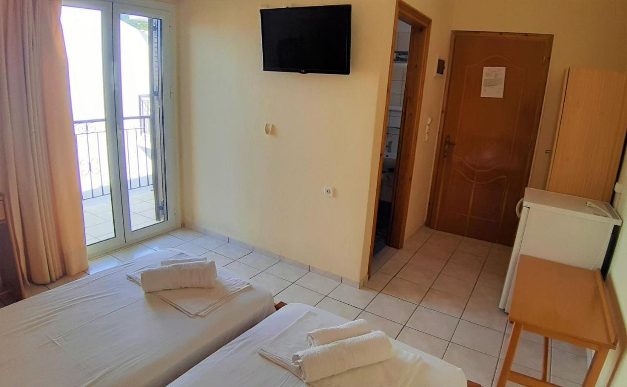 Aivaliotis House Hotel Skiathos Town Exterior photo